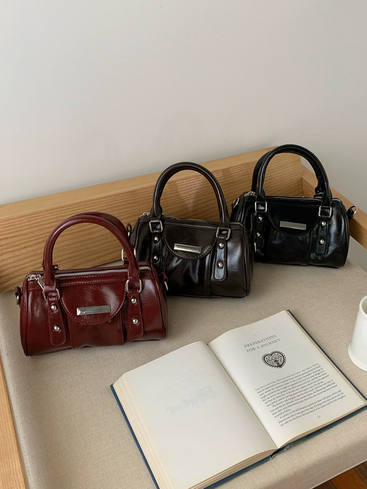 Patent PU Leather Crossbody Bag for wholesale OEM — YANYAN Bags Guangzhou handbag factory