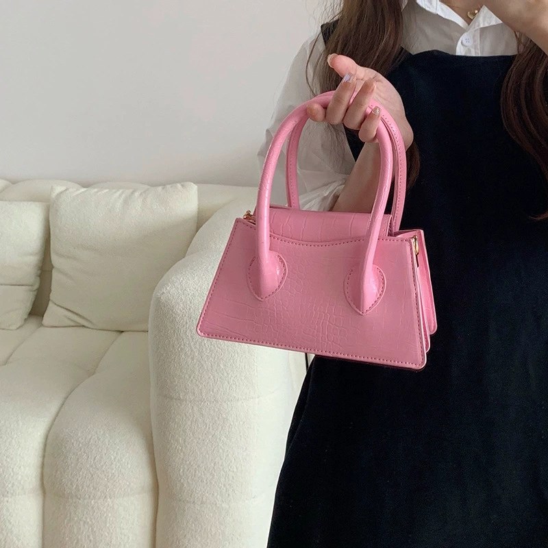 Pink PU Leather Crossbody Bag for wholesale OEM — YANYAN Bags Guangzhou handbag factory