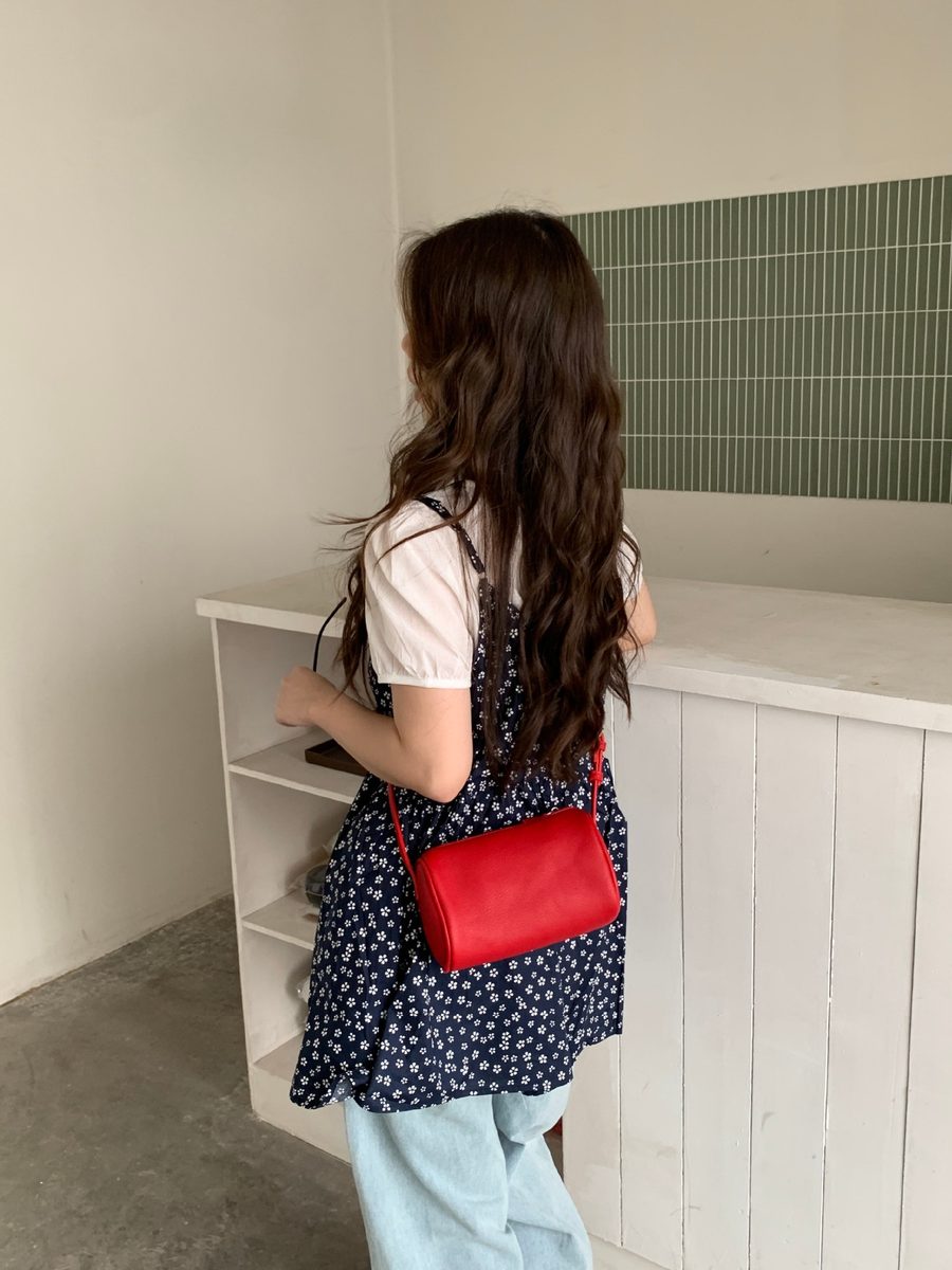 Litchi Grain Pillow Crossbody Bag view 9