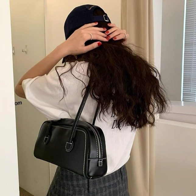 Baguette Shoulder Bag Large Capacity view 3