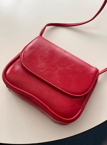 Ретро-сумка-кроссбоди в форме печенья на плечо view 6