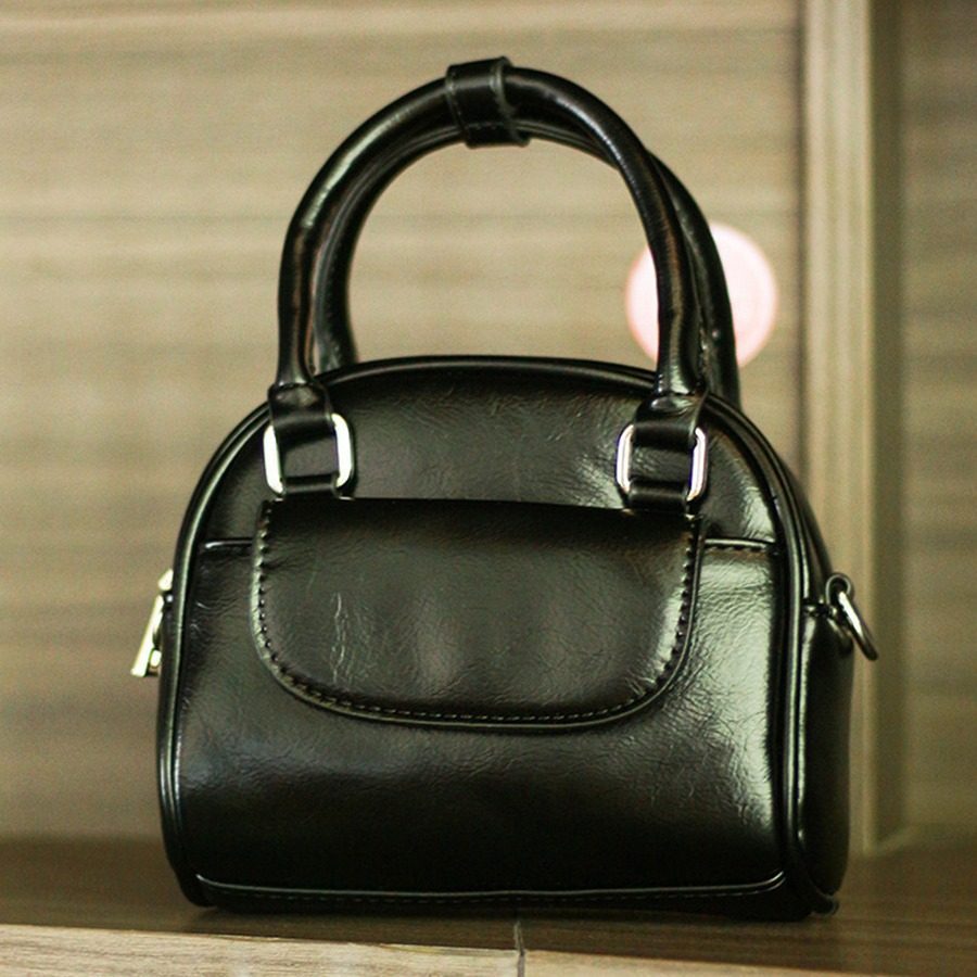 Shell Crossbody Top-Handle Bag view 3