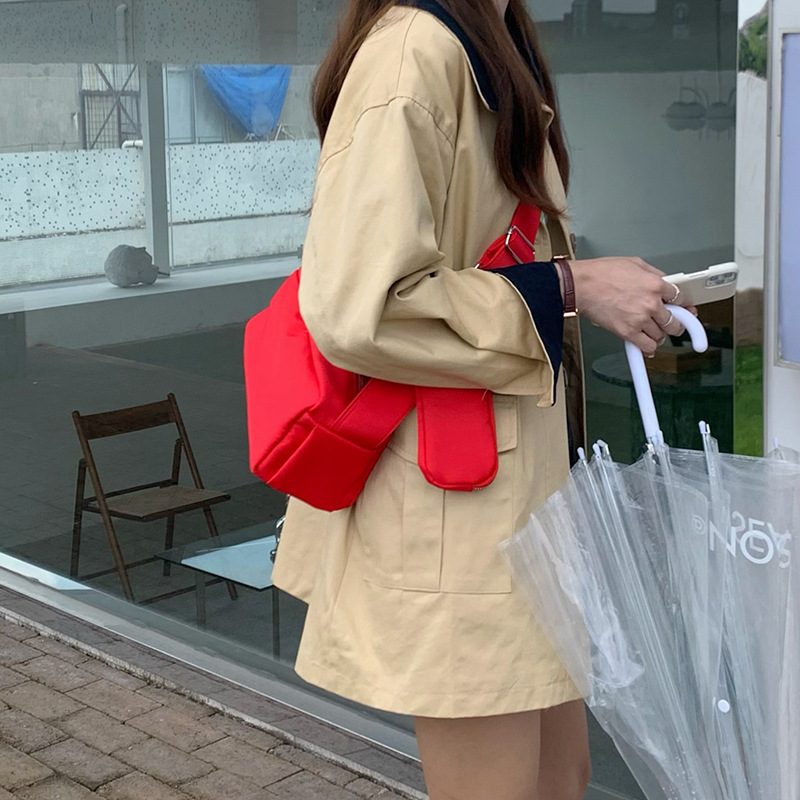 Red Toast Square Crossbody Underarm Bag view 2