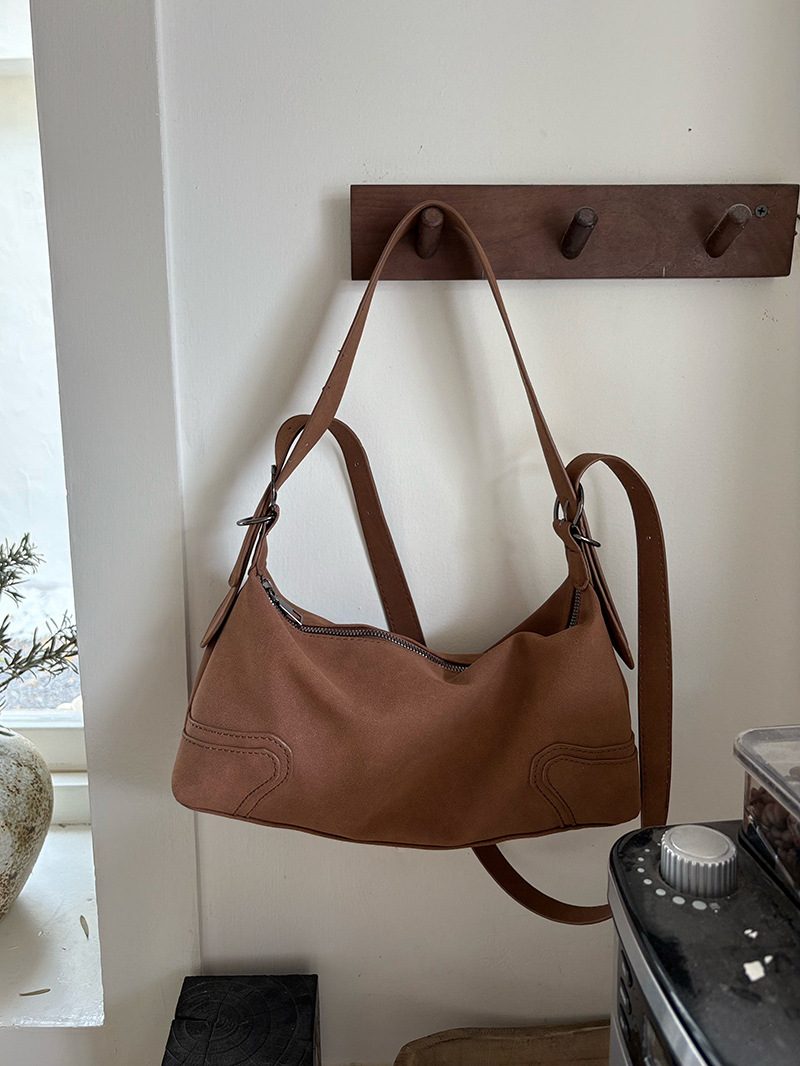 Women's Retro Suede Shoulder Crossbody Bag view 5