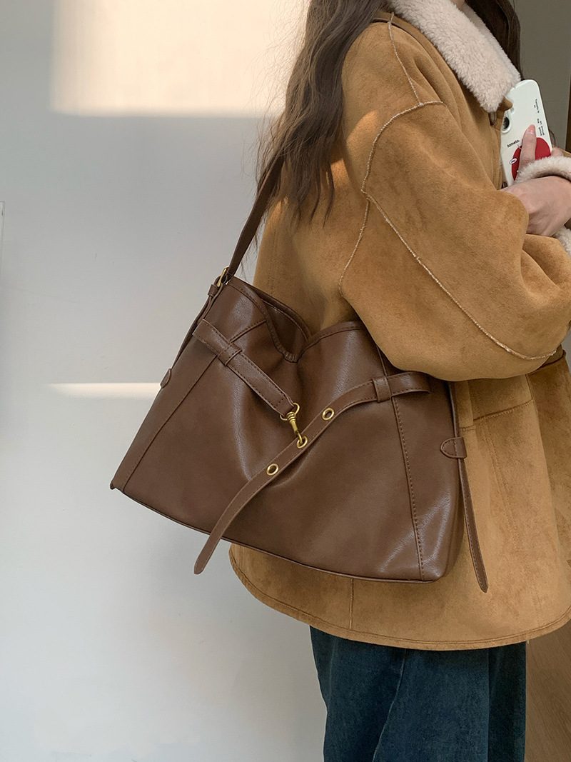 Women's Retro Large Tote Crossbody Bag view 2