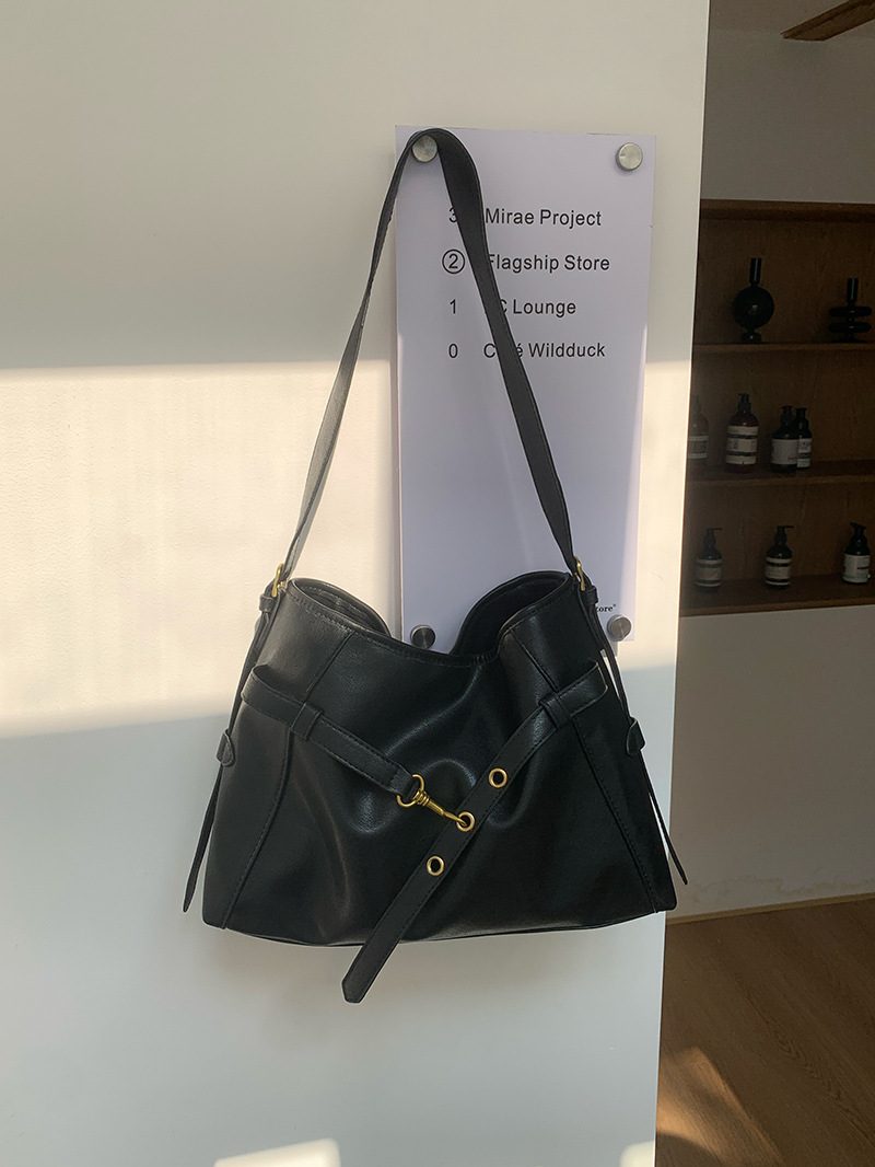 Women's Retro Large Tote Crossbody Bag view 7