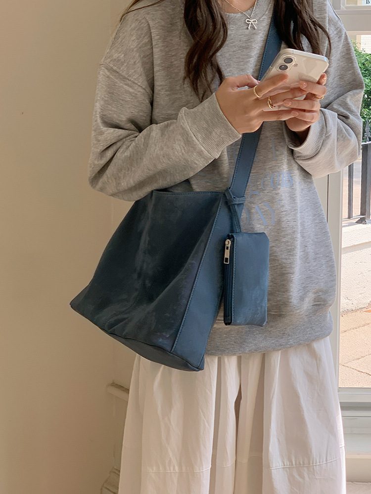 Women's Soft Large Crossbody Tote Bag view 4