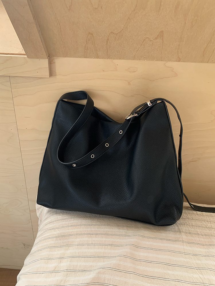 Women's Retro Large Tote Crossbody Bag view 3