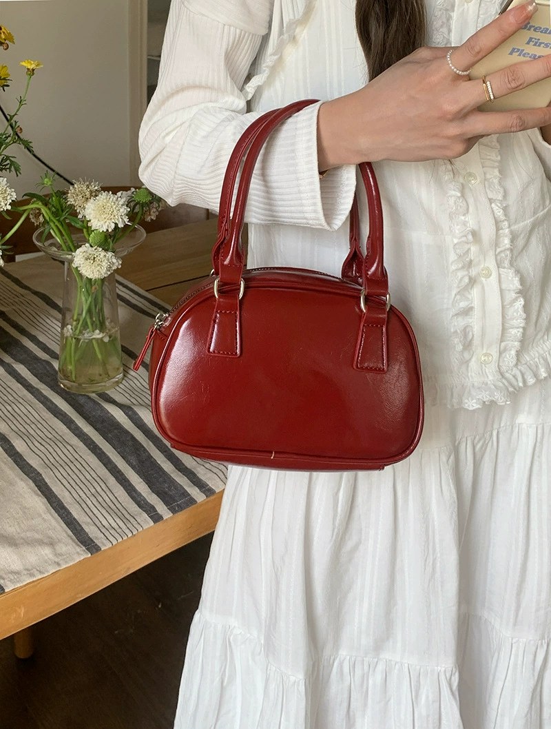 Red PU Leather Crossbody Bag for wholesale OEM — YANYAN Bags Guangzhou handbag factory