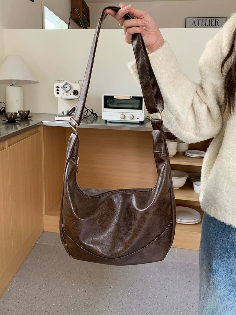 Pink PU Leather Crossbody Bag for wholesale OEM — YANYAN Bags Guangzhou handbag factory
