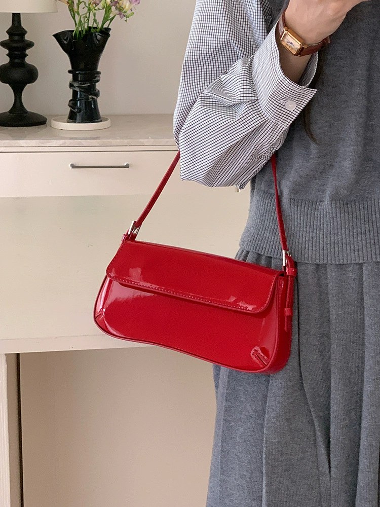 Red Patent PU Leather Crossbody Bag for wholesale OEM — YANYAN Bags Guangzhou handbag factory