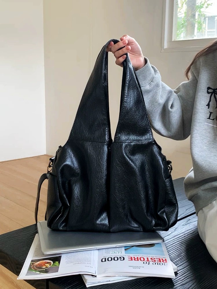 Black PU Leather Crossbody Bag for wholesale OEM — YANYAN Bags Guangzhou handbag factory
