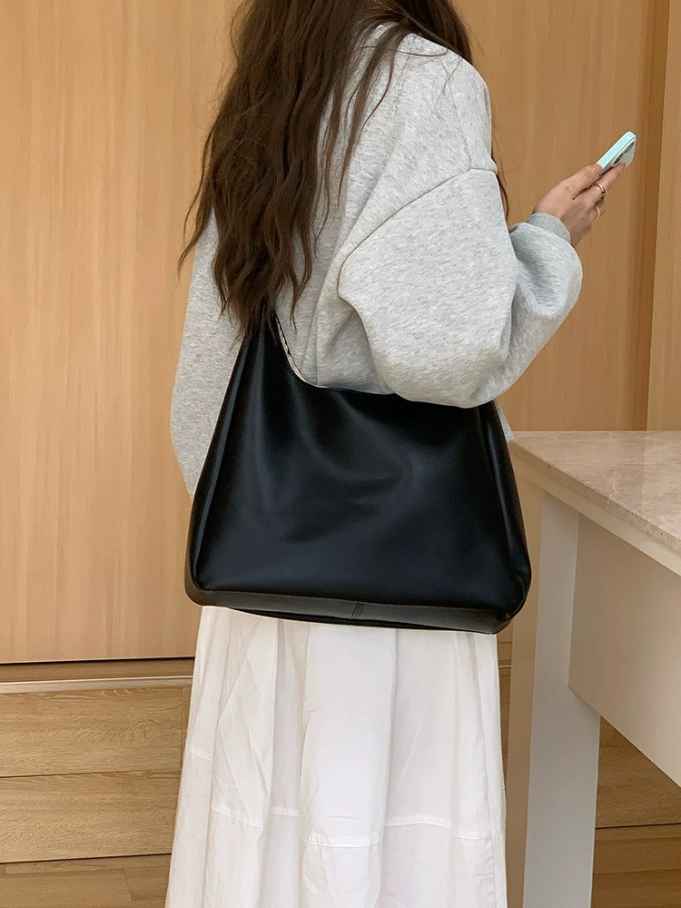 PU Leather Crossbody Bag for wholesale OEM — YANYAN Bags Guangzhou handbag factory