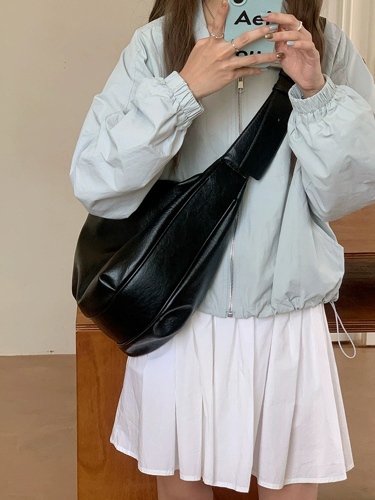 Black PU Leather Crossbody Bag view 4