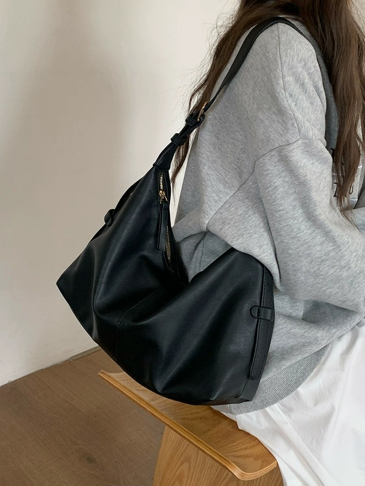 PU Leather Crossbody Bag for wholesale OEM — YANYAN Bags Guangzhou handbag factory