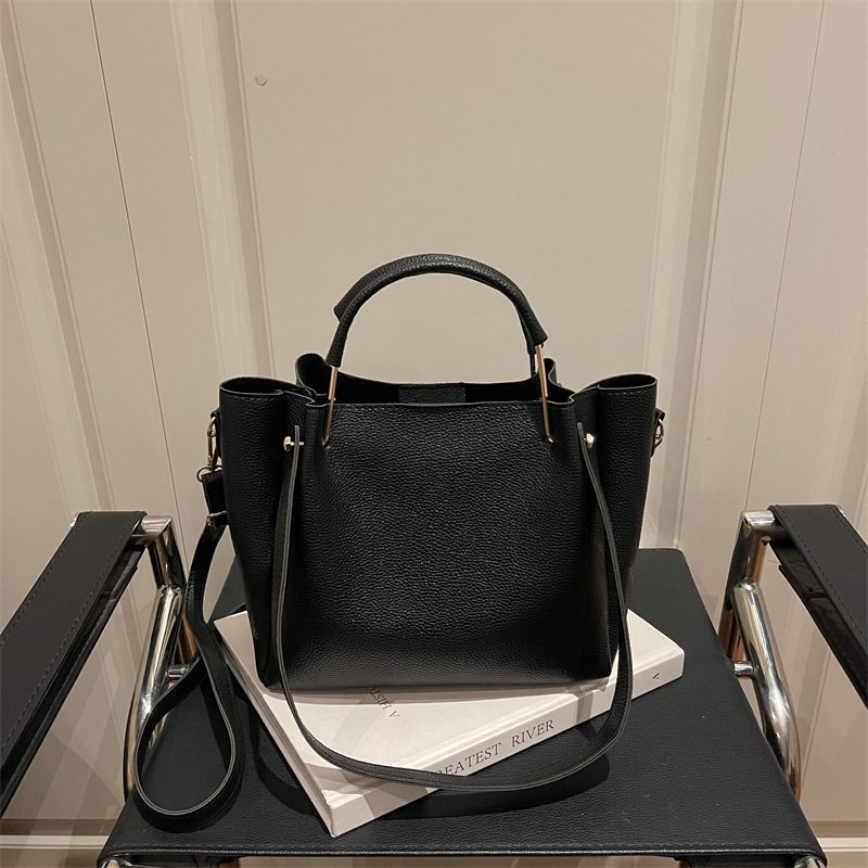 Vintage Large Capacity Tote Shoulder Bag view 4