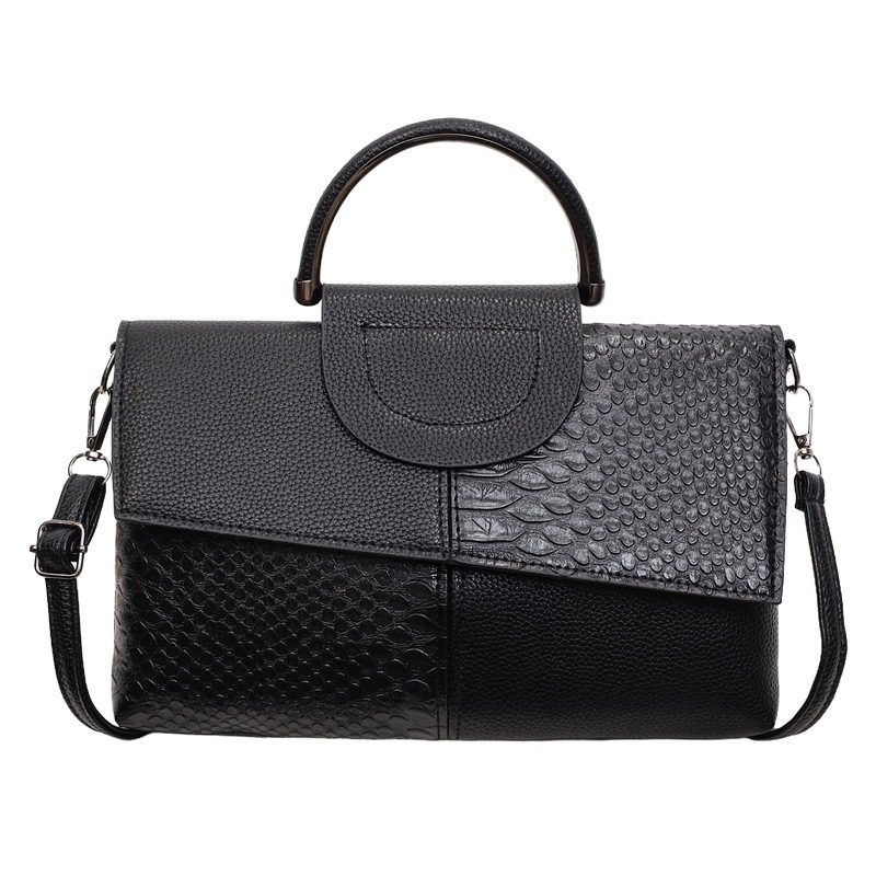 Tas Clutch Crossbody Emboss Buaya view 6