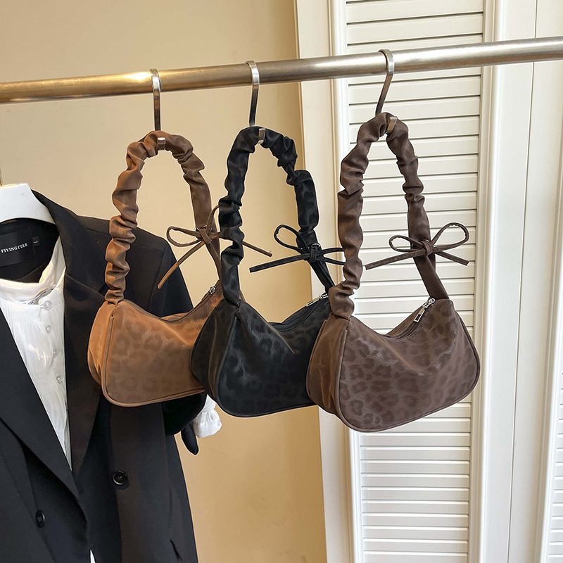 Minimalist Underarm Small Square Bag