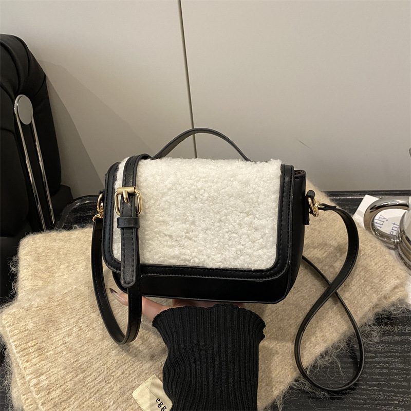 Faux Fur Saddle Crossbody Bag Vintage view 4