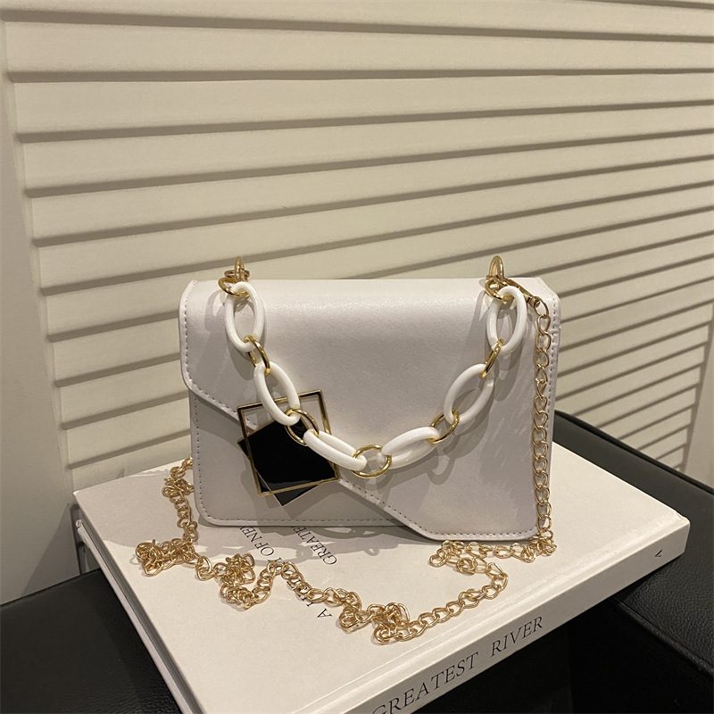 Solid Color Chain Mini Square Crossbody Bag view 4