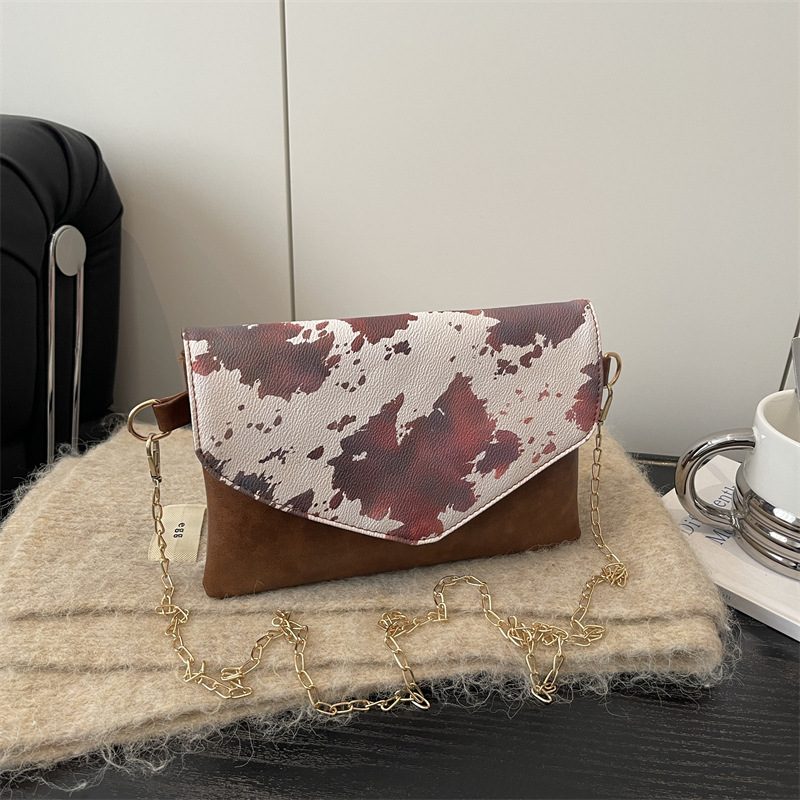 Printed Chain Envelope Shoulder Crossbody Bag view 2
