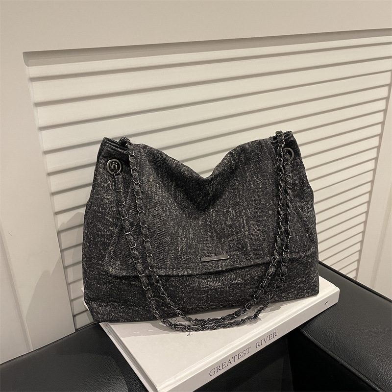 Chain Large Tote Shoulder Crossbody Bag view 4