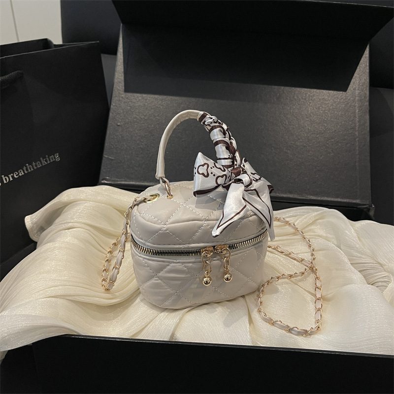 Solid Embroidered Chain Shoulder Crossbody Bag view 4