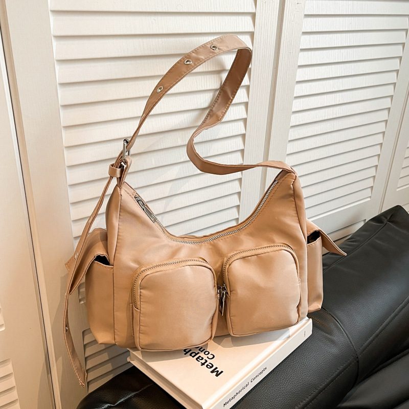 Minimalist Casual Crossbody Bag view 4