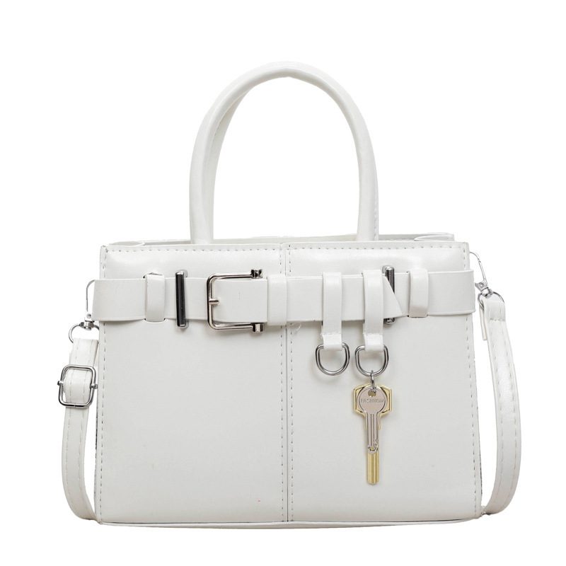 Tas Crossbody Handle Atas Gesper Sabuk view 5