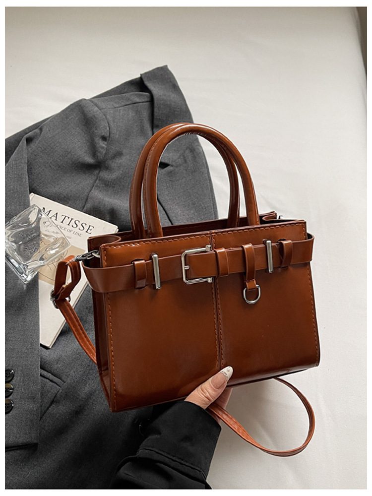 Tas Crossbody Handle Atas Gesper Sabuk view 8