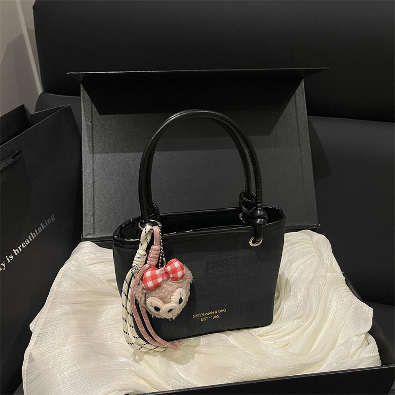Tas Selempang Gagang Atas Elegan view 2