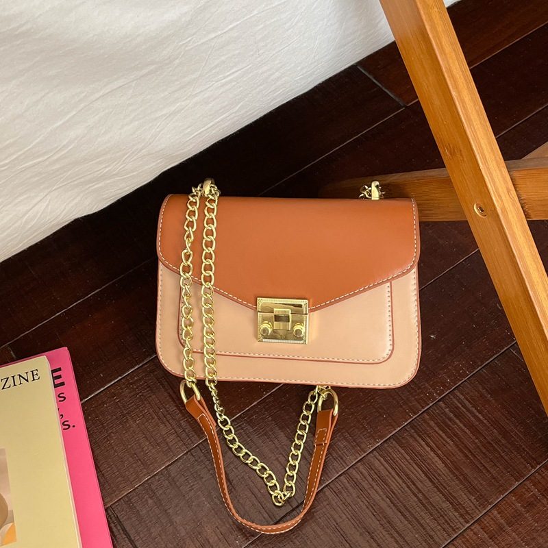 Retro Quilted Chain Shoulder Crossbody Square Bag view 3