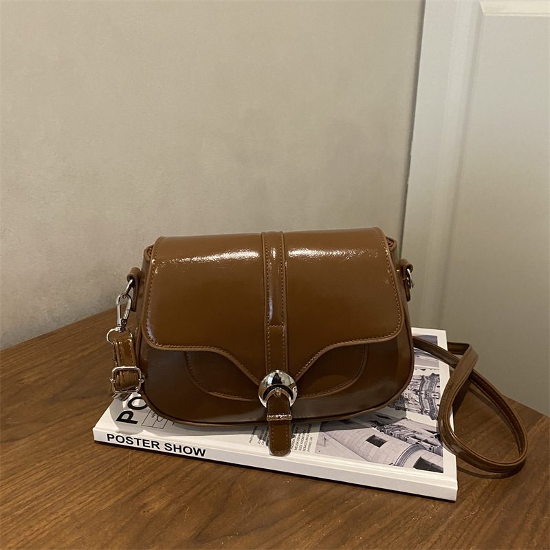 Retro Saddle Shoulder Crossbody view 3