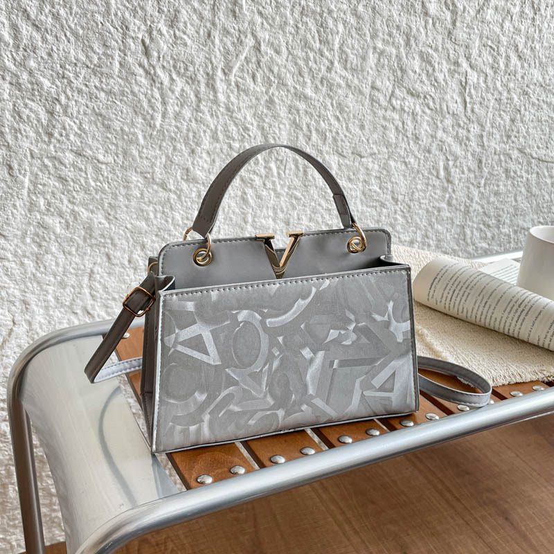 Versatile Retro Top-Handle Crossbody view 2
