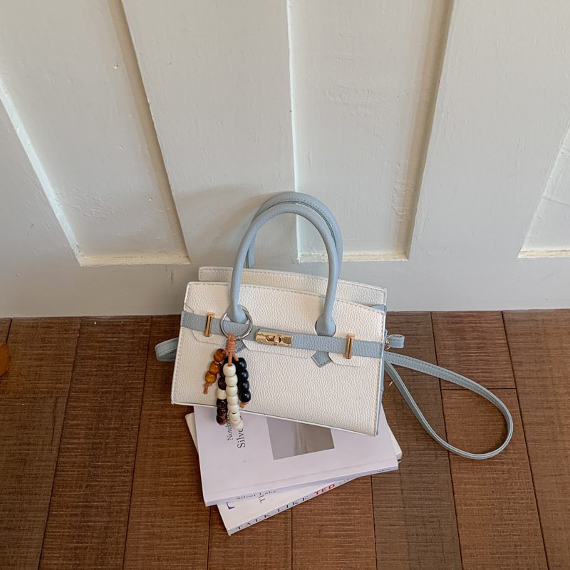 Large-Capacity Minimalist Top-Handle Crossbody view 2