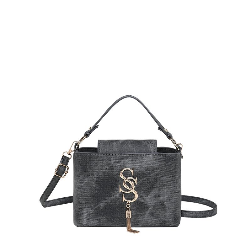 Minimalist Square Crossbody Bag view 8