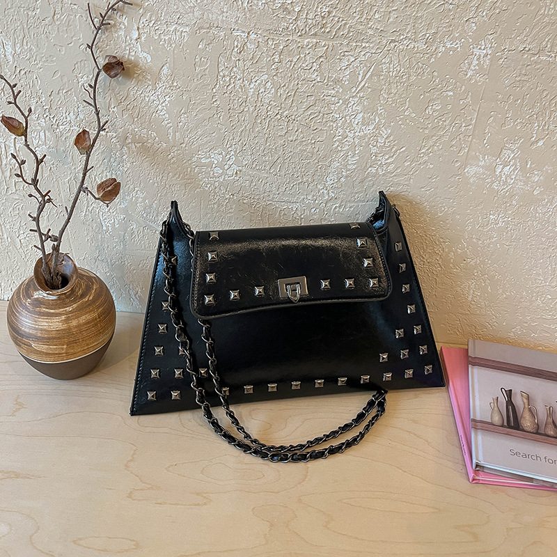 Studded Chain Vintage Shoulder Bag view 8