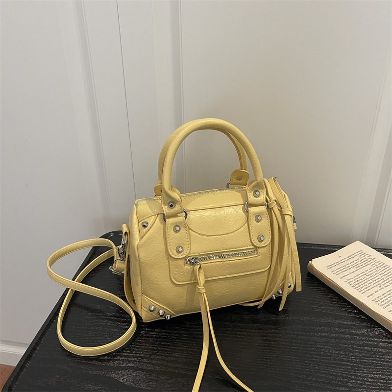 Minimalist Shoulder Crossbody Bag view 2