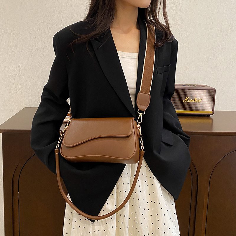Tas Bahu Selempang Kotak Kecil Vintage view 3