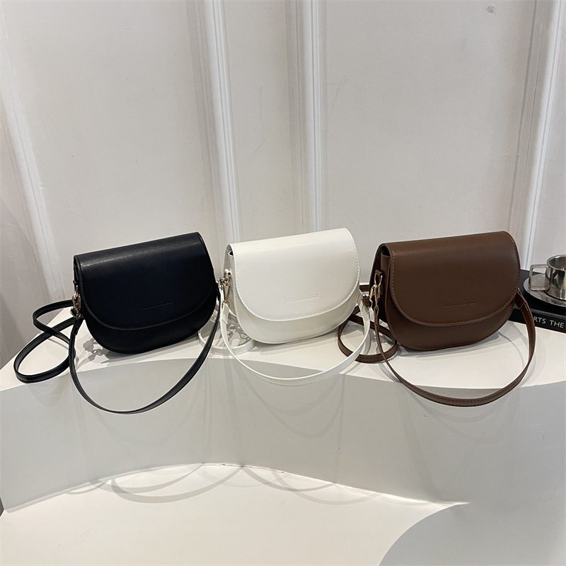 Vintage Textured Saddle Crossbody Bag