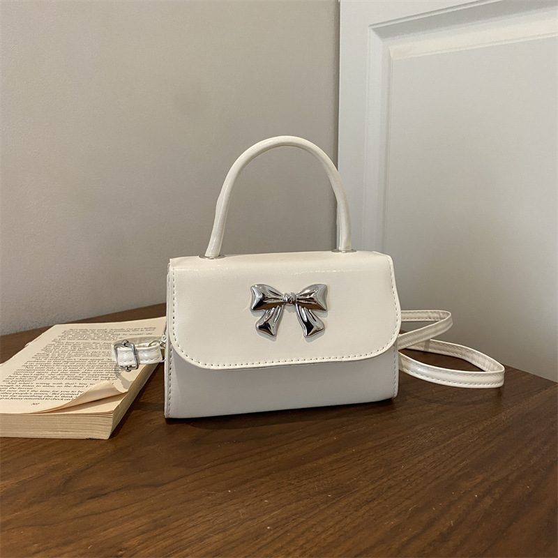 Bow Detail Shoulder Crossbody Bag view 2
