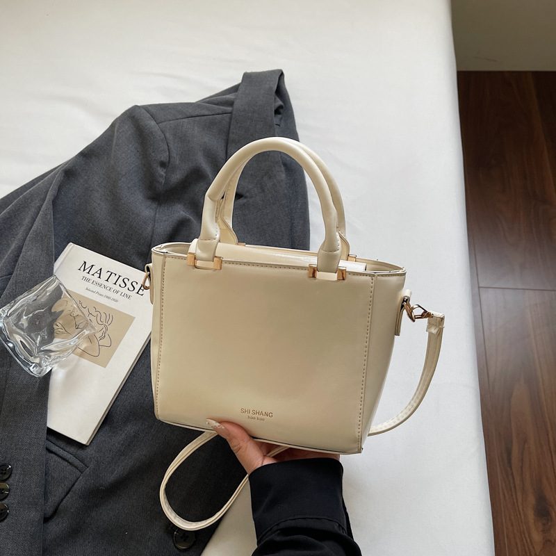 Minimalist Large Capacity Square Crossbody Bag view 7