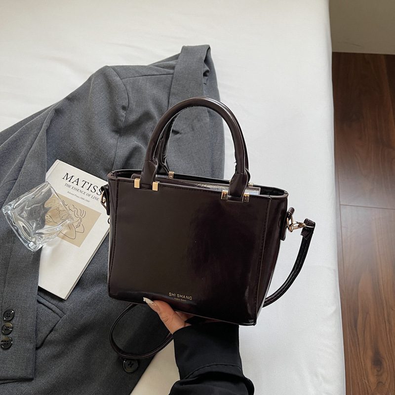Minimalist Large Capacity Square Crossbody Bag view 8