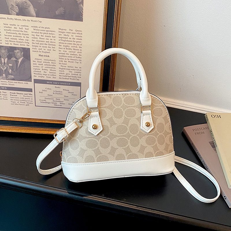 Printed Vintage Shell Crossbody Bag view 2