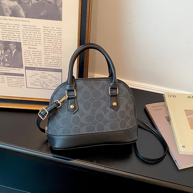 Printed Vintage Shell Crossbody Bag view 4