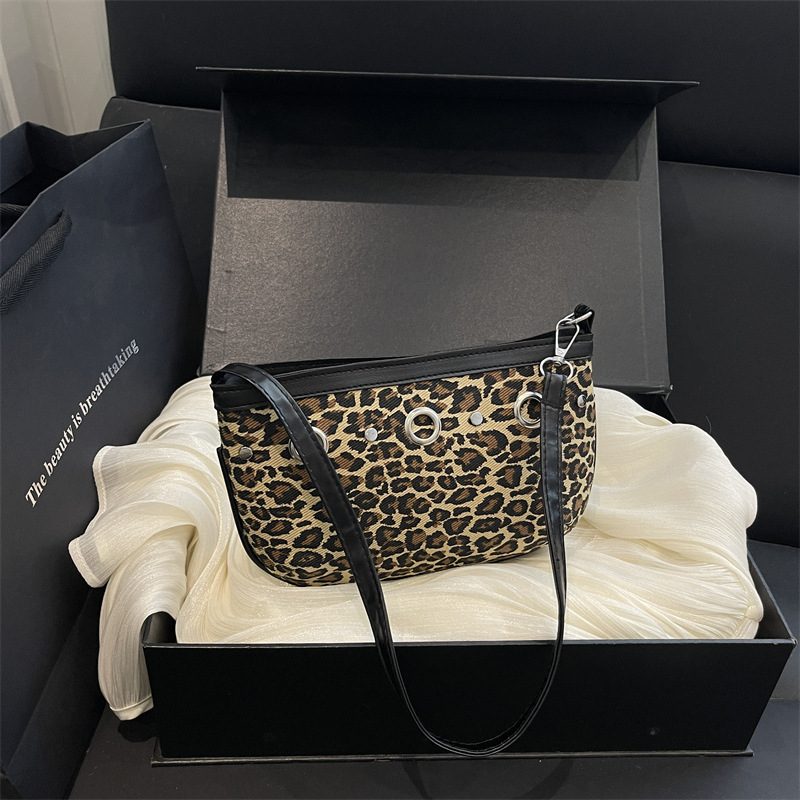 Vintage Minimalist Small Square Shoulder Bag view 3
