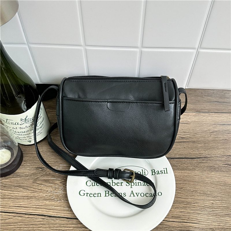 Vintage Minimalist Crossbody Shoulder Bag view 3