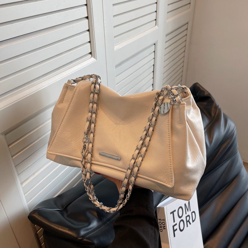 Large Chain Crossbody Tote Bag view 3