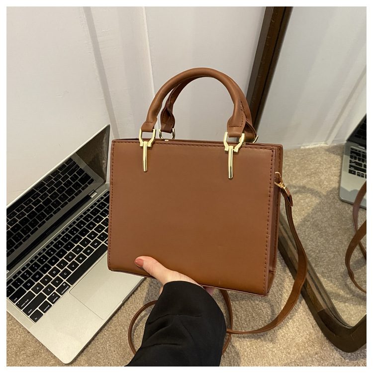 Stitched Minimalist Crossbody Shoulder Bag view 10