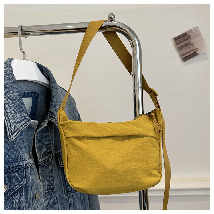 Minimalist Solid Color Crossbody Bag view 8